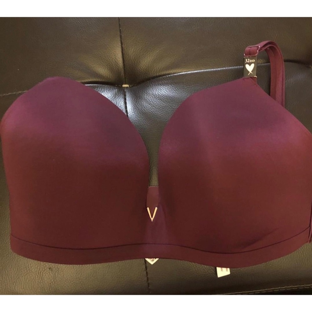 Victoria’s Secret Burgundy Full Coverage Bra 32DD
